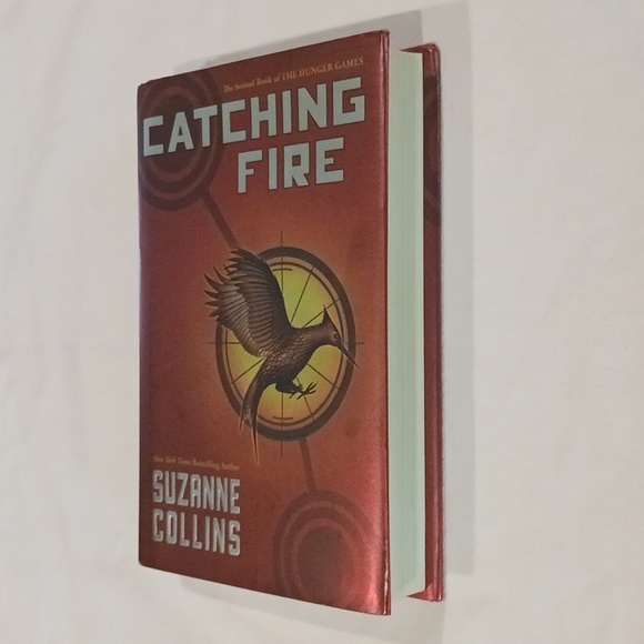 1st Edition Suzanne Collins Catching Fire Hardcover Book - Picture 7 of 9